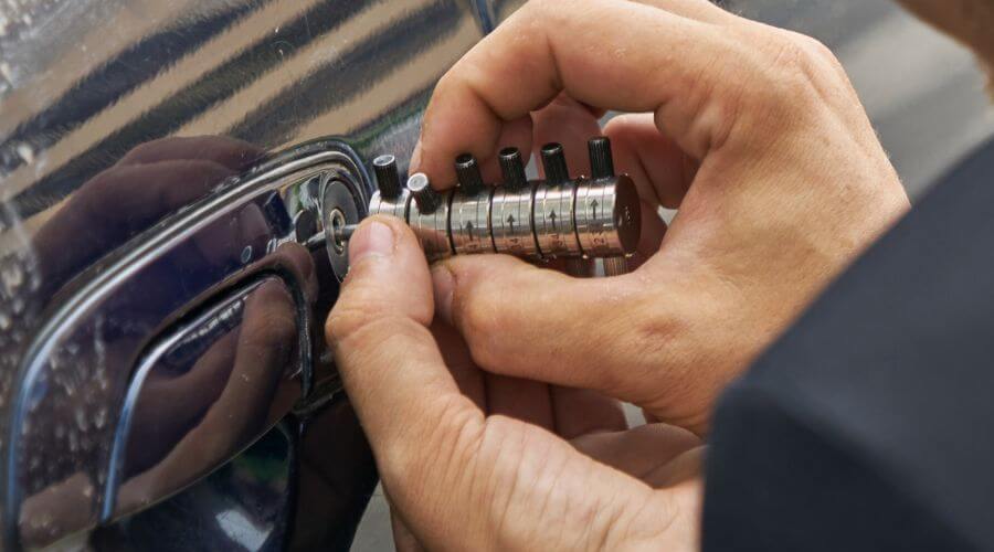 Professional residential roofers in Pawnee Rock, KS